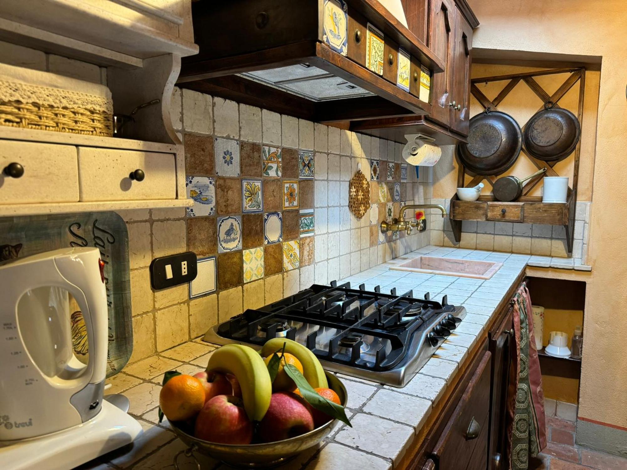 Casa Giulia, Il Gioiello Del Borgo Apartment Certaldo Bagian luar foto